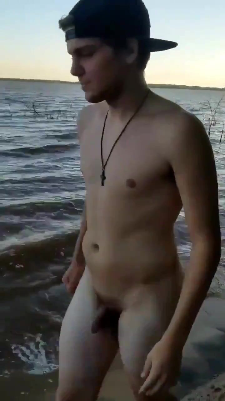 Ink strolls bareback by the water