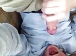 Ado encule sans capote et se nourrit de sa propre bite