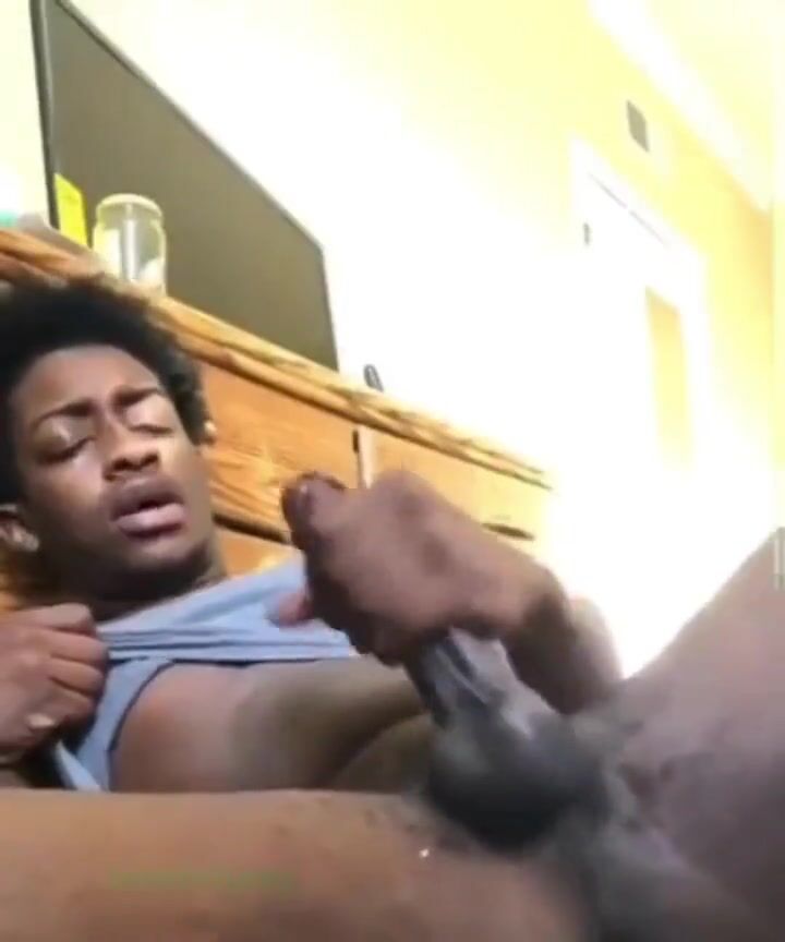 Cute twink gets gee'd raw
