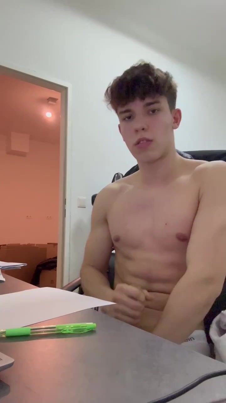 Twink daddy bareback muscle cock homework break
