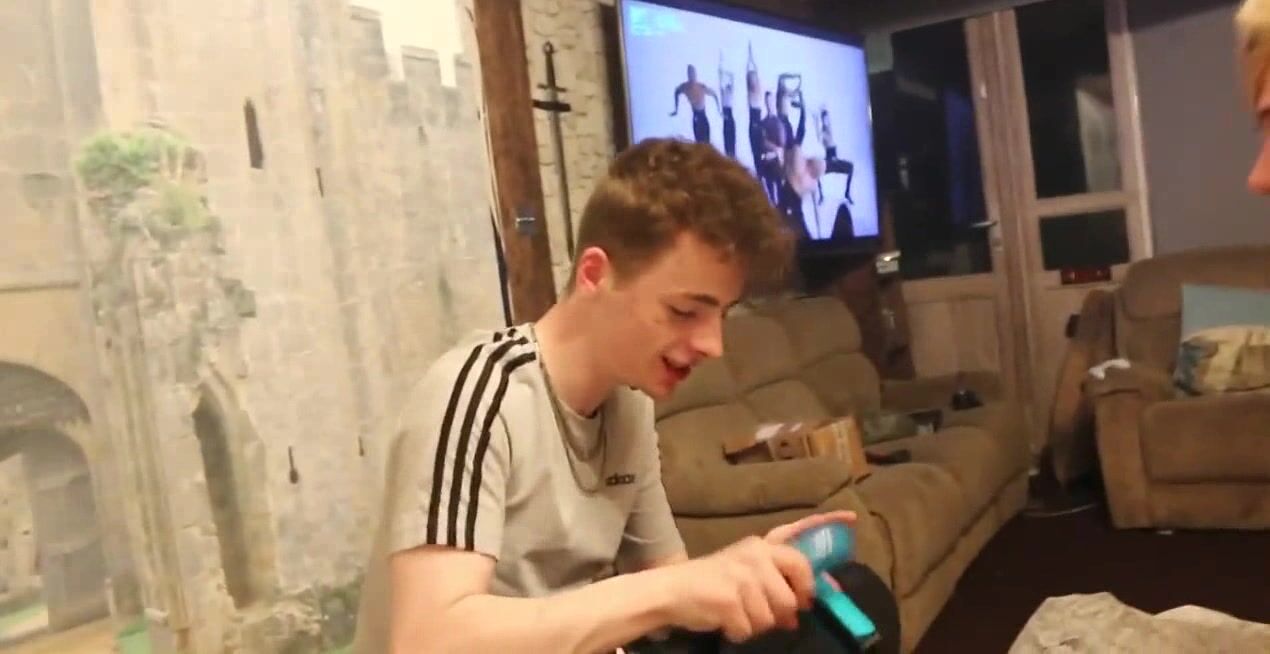 Videos de chicos británicos cambiando de rol intensamente