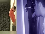 两个家伙参观一个荣耀之洞
