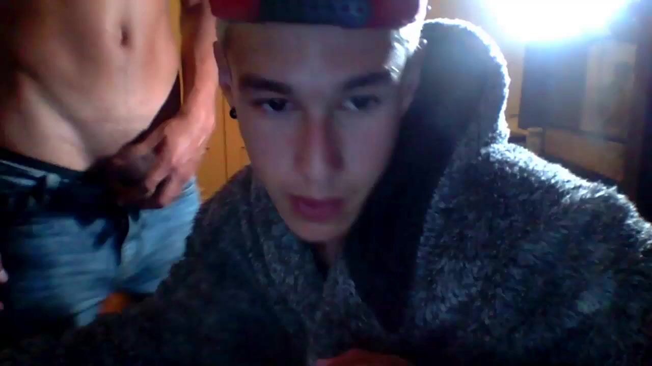 Two straight 19yo boys try dick sucking first time twinks porn