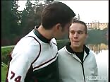 Ados baisent dans un parc - porno gay adolescent