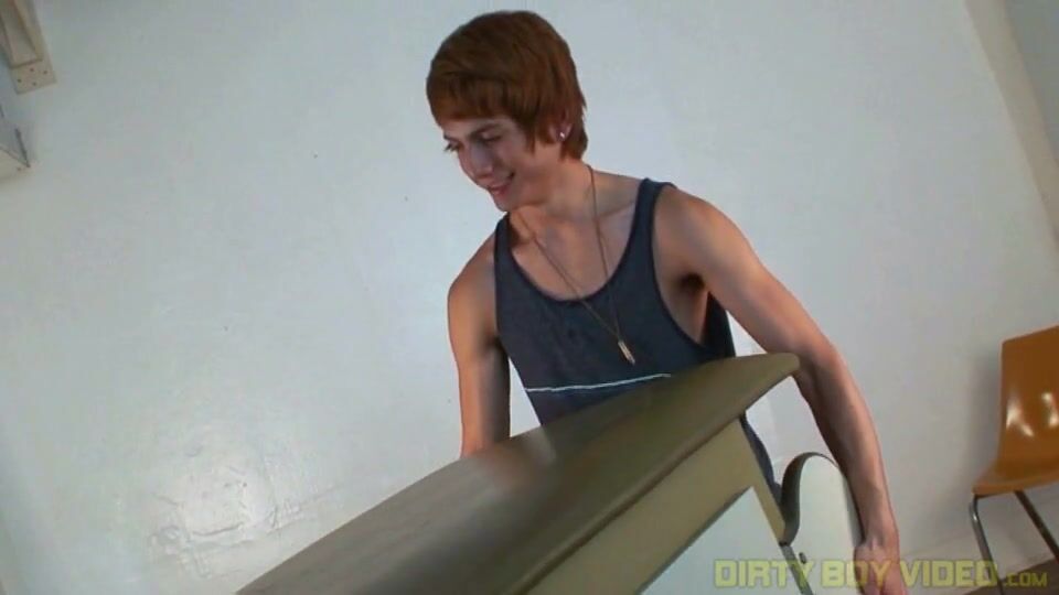 Young twinks play doctor