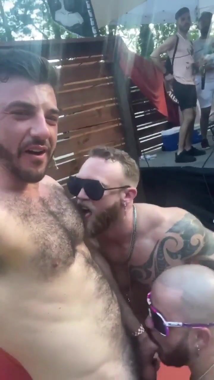 Uncut otter jock enjoys public bj boys porn