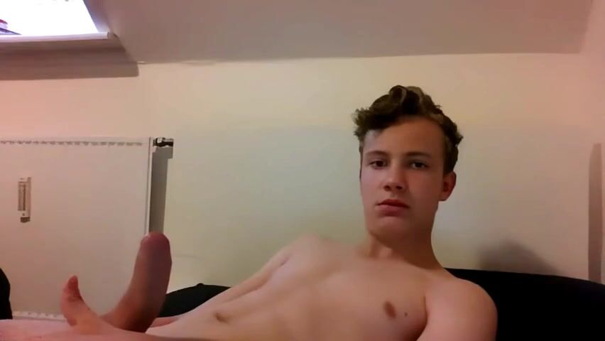 Uncut webcam boy strips and cums