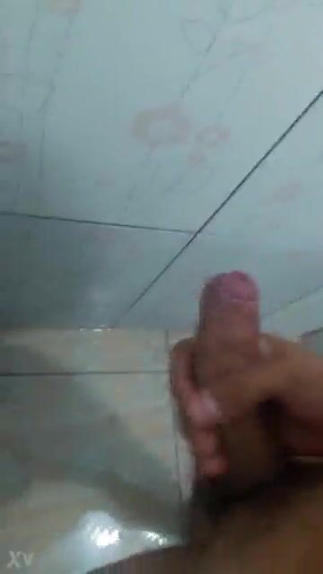 Muscle daddy barebacks twink under shower