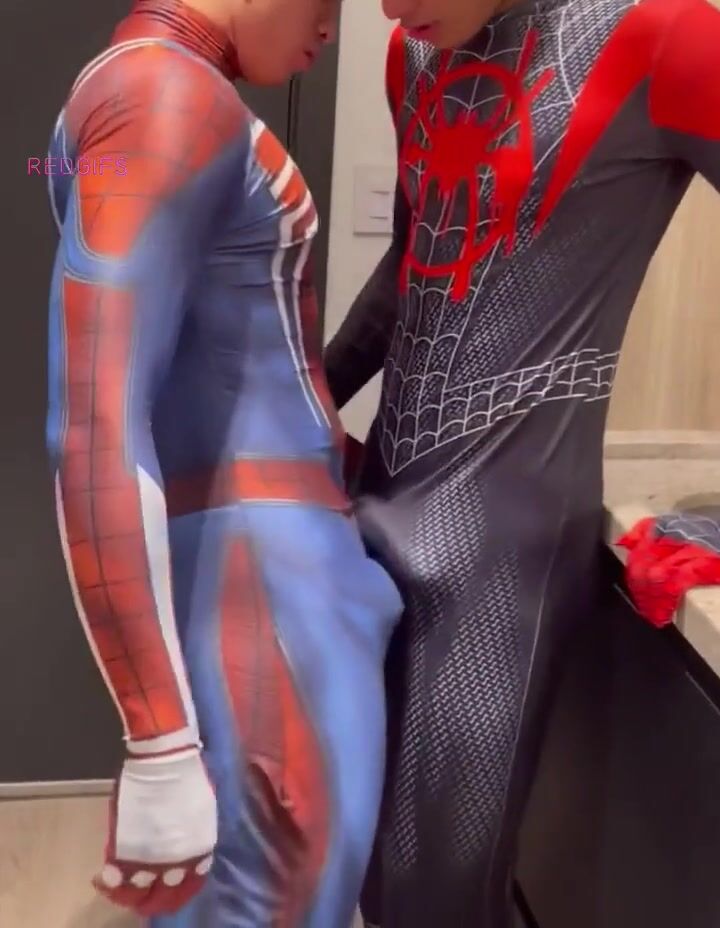 Spider-man no way home? twink daddy muscle bareback cock