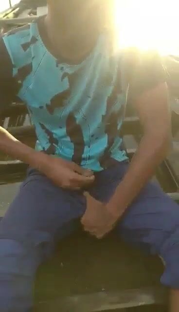 Twink daddy muscle bareback cock in open river bangladesh