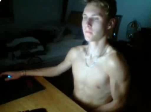 Web-twink - fit hard and horny - 110225