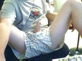 Boy fingers and jerks off on webcam