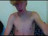 Chicos de webcam juegan sin condón