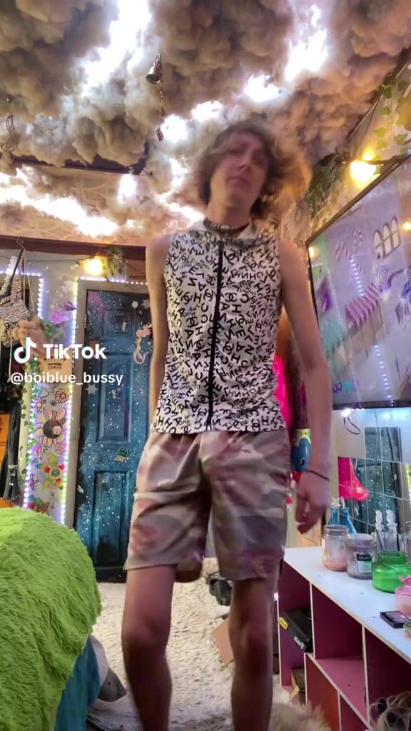 When the pants finally fall