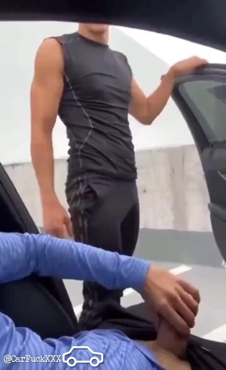 Personal trainer follows twink back to car for raw action