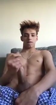 Adolescente blanco sexy gime muy fuerte