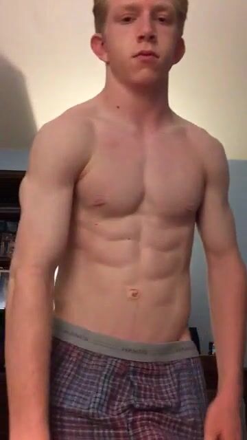 Wrestler's hard cock reveal