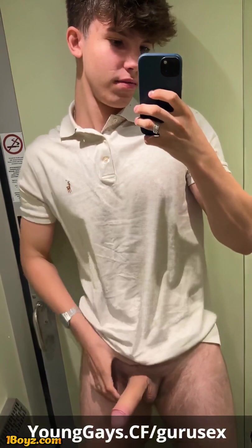 Wt05 - teen jo on train bathroom