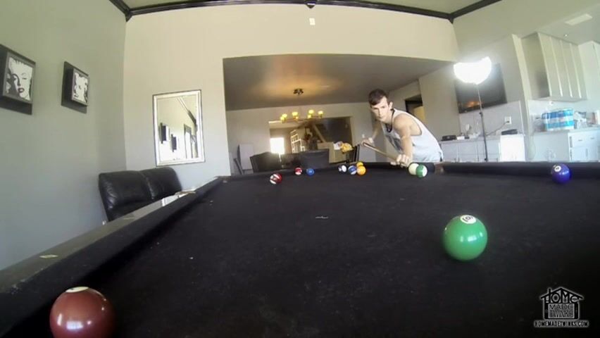 Balls on table play