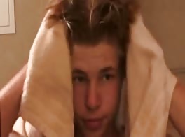 Fit young hunk gets sexy