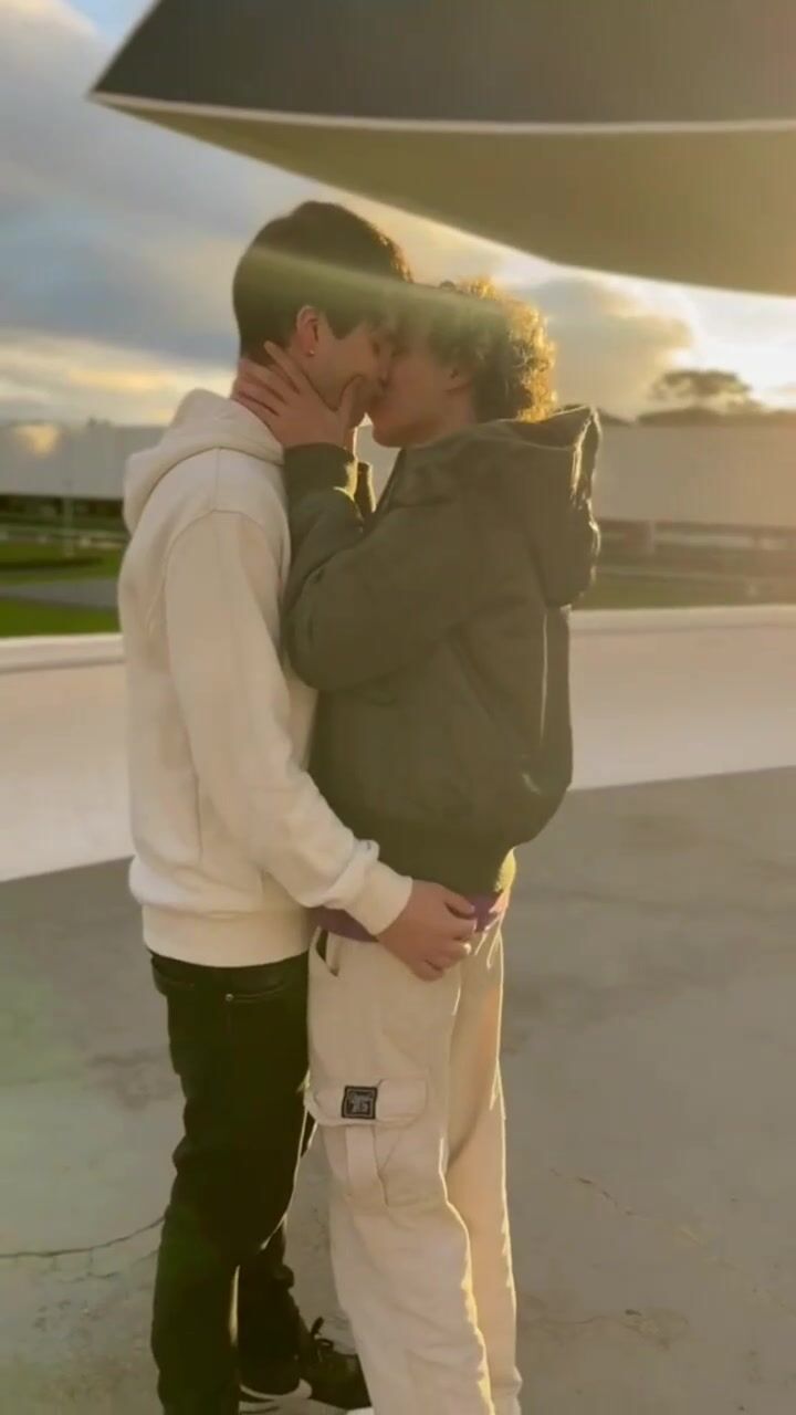 Young kisses