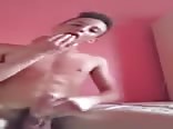 Latino-junge wichst seinen schwanz 4