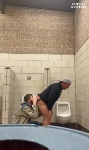 Young otter rims and fucks daddy raw