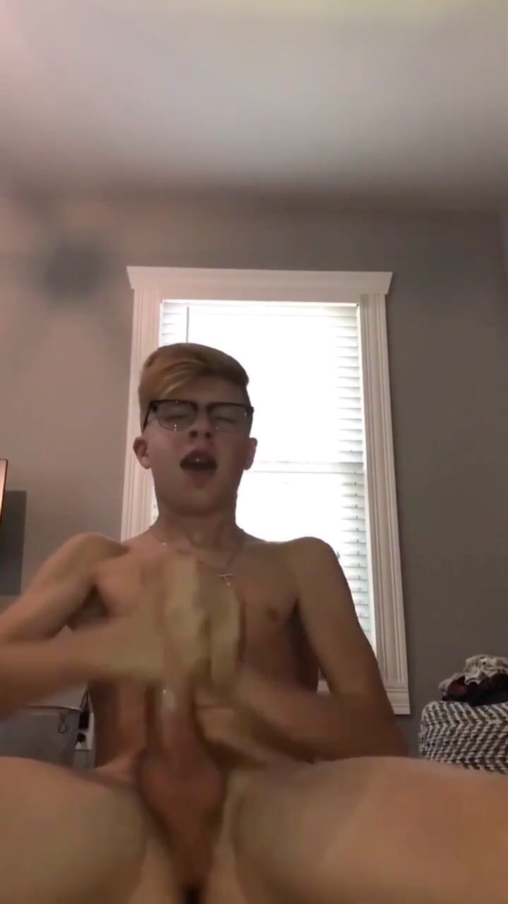 Young solo para más videos telegram jrpl6