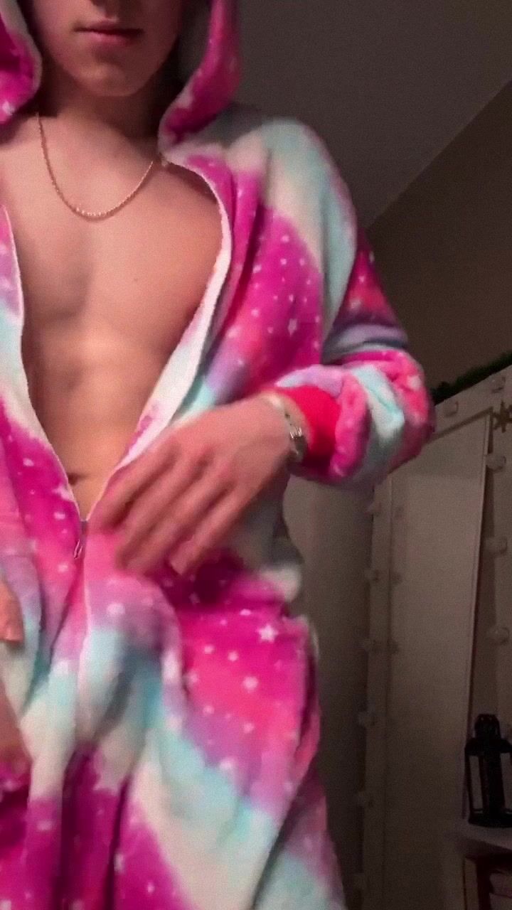Twink flexes hard in onesie